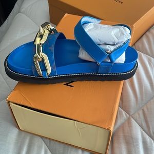 Louis Vuitton jumbo flat form sandals
